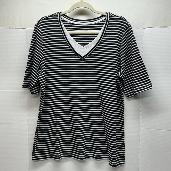 Large Set Sport Savvy Striped/Solid French Terry Short Sleeve & Crop Pant Set - Picture 2 of 13